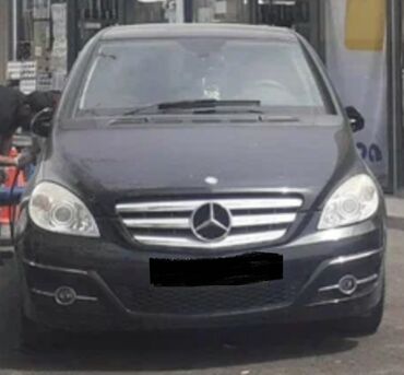 Mercedes-Benz: Mercedes-Benz B 180: 1.8 l | 2010 il Sedan