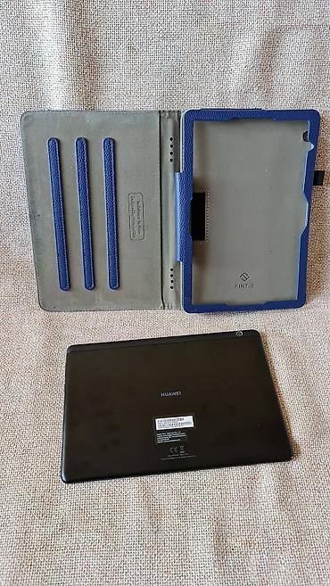 Tableti: Huawei MediaPad T5 10 sa folio futrolom - Ekran: Full HD — 16