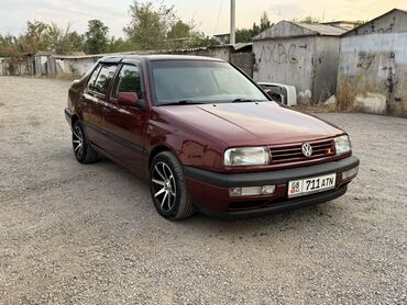 самые дешёвые питбайки: Volkswagen Vento: 1994 г., 1.8 л, Механика, Бензин, Седан