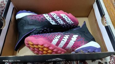 детские ролики 34 37 размера: Продам сороконожки ADIDAS PREDATOR размер: 37 одевал 3-4 раза обмен не