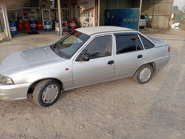 ключ на тойота: Daewoo Nexia: 2010 г., 1.5 л, Механика, Бензин, Седан