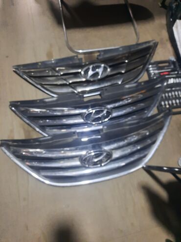 Бамперы: Решетка радиатора Hyundai 2013 г., Б/у, Оригинал