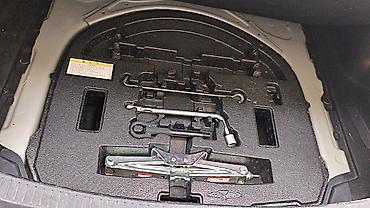 Toyota: Toyota Corolla: 2020 г., 1.8 л, Вариатор, Гибрид, Хэтчбэк — 6