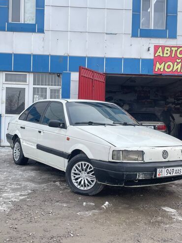 opel vectra а: Volkswagen Passat: 1990 г., 1.8 л, Механика, Бензин, Седан