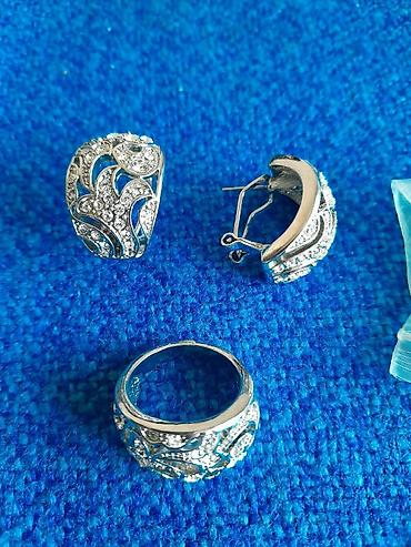 Bijuteriya dəsti – üzük və sırğalar - Rəng: gümüşü - Dizayn: açıq lalafo.az -da Bijuteriya dəsti – üzük və sırğalar - Rəng: gümüşü - Dizayn: açıq