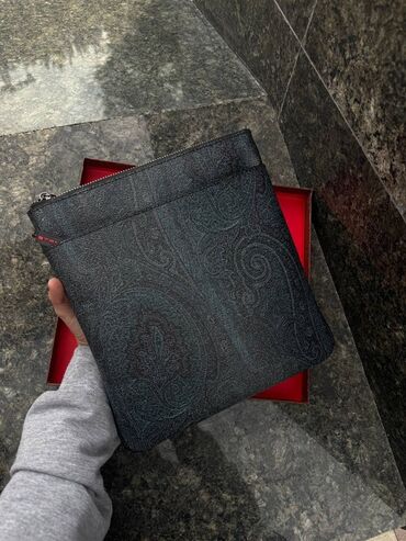 чехол для документов: Барсетка, Материал: Комбинированный материал, Застежка на молнии, Множество карманов, Разделенные отделения, Новый