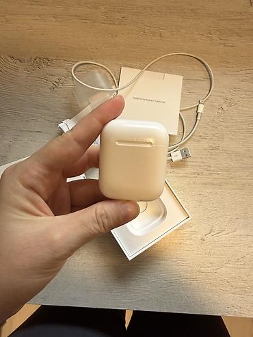чехлы на аирподс 2: Isleyir originaldir, teze versiyasi alinib deye satilir airpods 2 — 5