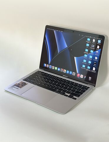 Ноутбуки, компьютеры: Ноутбук, Apple, 8 ГБ ОЗУ, Apple M1, 13.3 ", память 512 SSD Почти