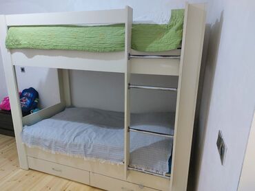 dəst mebel: Oğlan və qız üçün, Yeni, Beşik, Matras ilə