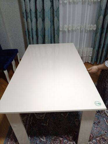 Masalar: Qonaq masası, Yeni