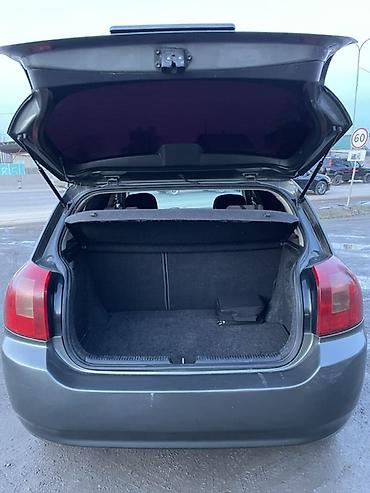 Toyota: Toyota Corolla: 2003 г., 1.6 л, Автомат, Бензин, Хэтчбэк — 9