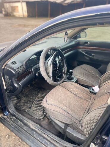 Audi: Audi A4: 1995 г., 2.8 л, Механика, Бензин, Седан — 9