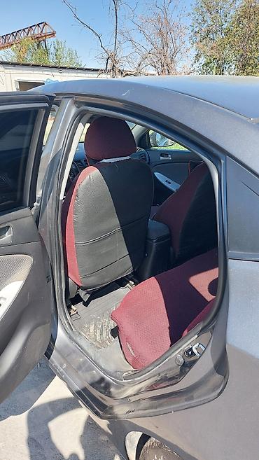 mercedes 210 ehtiyyat hissəsi: Hyundai Accent sedan - Ban növü: sedan - Rəng: tünd boz (metallik) - — 7