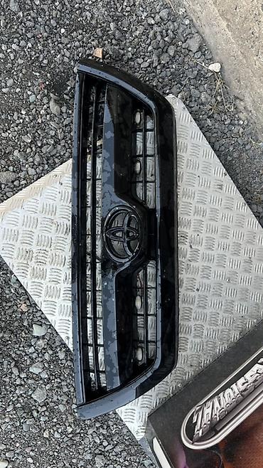 Автозапчасти: Решётка радиатора Toyota 4runner — 2