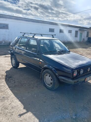 Volkswagen: Volkswagen Golf: 1990 г., 1.8 л, Механика, Бензин, Седан