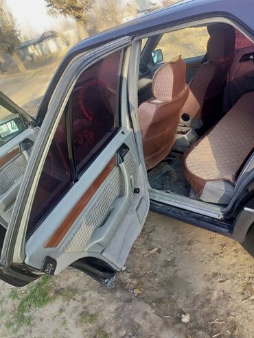 Mercedes-Benz: Mercedes-Benz W124: 1991 г., Седан — 5