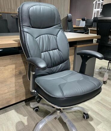 Ofis və oyun kresloları: Yeni, Təkərli, Qolları tənzimlənir, Dəri -da lalafo.az — 16 Ofis və oyun kresloları: Yeni, Təkərli, Qolları tənzimlənir, Dəri — 16