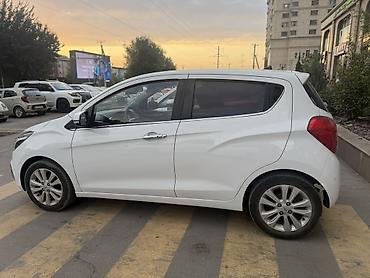 highlander platinum: Chevrolet Spark: 2018 г., 1 л, Автомат, Бензин, Хэтчбэк — 2