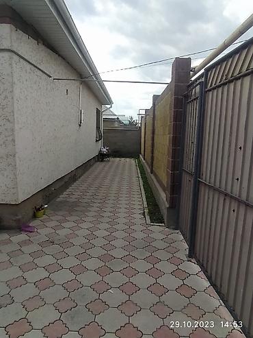 Продажа коттеджей и домов: Частный дом в ж/м Ак Ордо - Площадь участка: 5 соток - Площадь дома — 11