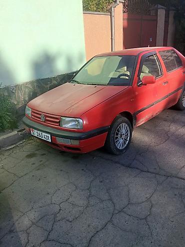 Volkswagen Vento: 1994 г., 1.8 л, Механика, Бензин, Седан