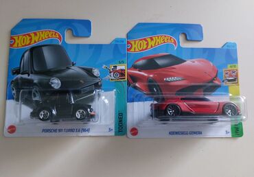 qulaqlı uşaq kombinezonları: Hot whells Porsche Tooned və Koenigsegg Gemera.Nadir modellərdir.Ikisi