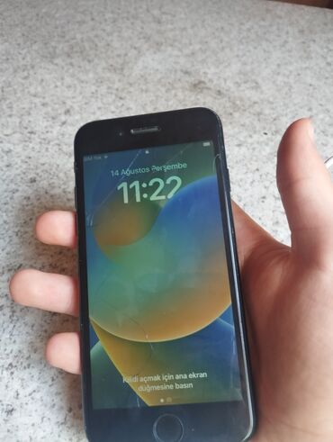 avto kamera: IPhone 7, Qara, Qırıq