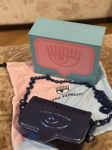 molfix qiymeti: Chiara Ferragni çanta
2 dəfə istifadə olunub
Qiymət:15 AZN — 2
