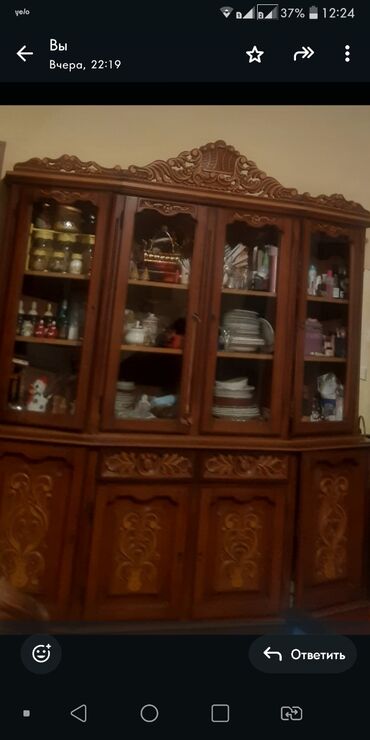 servan: Açılan, 6 qapı Düz dolab, Servant