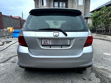 bud e9: Honda Fit: 2005 г., 1.3 л, Вариатор, Бензин, Хэтчбэк — 4