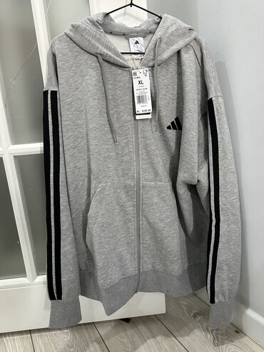 Костюмы: Мужской костюм, XL (EU 42), Adidas, Новый, цвет - Серый, Самовывоз, Бесплатная доставка