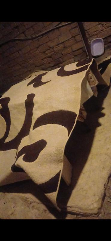 Normal vezyededir ikdendir uzunu 4 eni 3 biri 60 manat birinde ütü izi lalafo.az -da Normal vezyededir ikdendir uzunu 4 eni 3 biri 60 manat birinde ütü izi