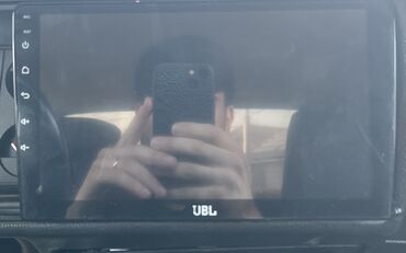 Dinamiklər və sabvuferlər: Monitor, Cihaz paneli