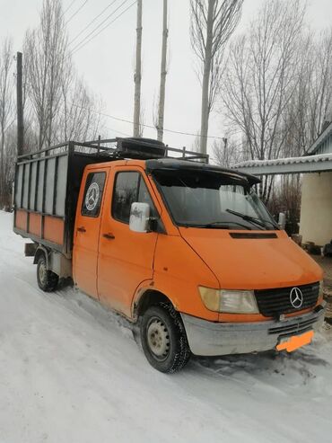 Легкий грузовой транспорт: Легкий грузовик