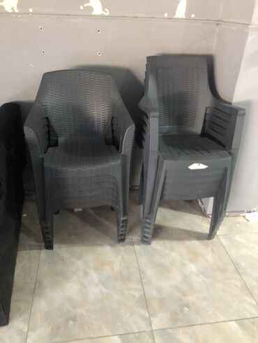 belçika şokoladı qiyməti: Простой стул, Пластик