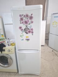 metbex pilteleri: İşlənmiş 2 qapılı Indesit Soyuducu Satılır, rəng - Ağ