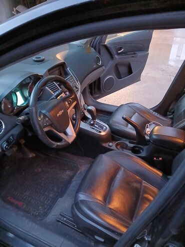 Chevrolet: Chevrolet Cruze: 1.4 l | 2012 il 295000 km Sedan — 6