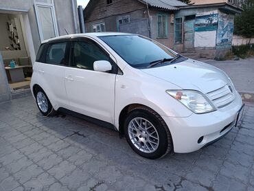 Транспорт: Toyota ist: 1.3 л | 2005 г. | Универсал