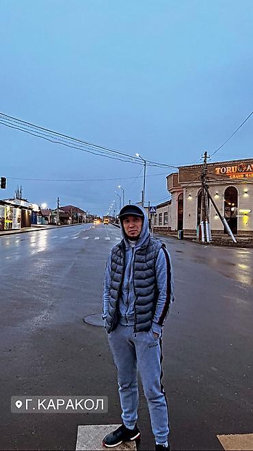 пишпек рабочий городок: **Нурлан уулу Азирет** Водитель-профессионал Телефон: +996501131338 — 2