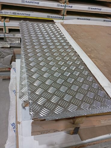 Digər metal məhsullar: Alüminium rifli/sürüşməyə davamlı saclar - Material: Alüminium - — 4