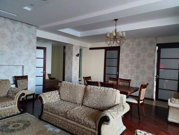 дом меняю на квартиру бишкек: 3 комнаты, 175 м², Элитка, 3 этаж