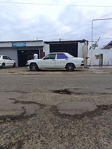 maşın satişi: Mercedes-Benz 190 (W201) sedan - Korpus: ağ rəng, 4 qapı, orijinal — 2