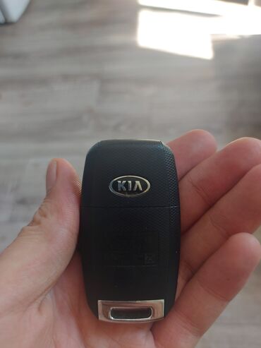 продажа автомобиля: Ключ Kia Оригинал