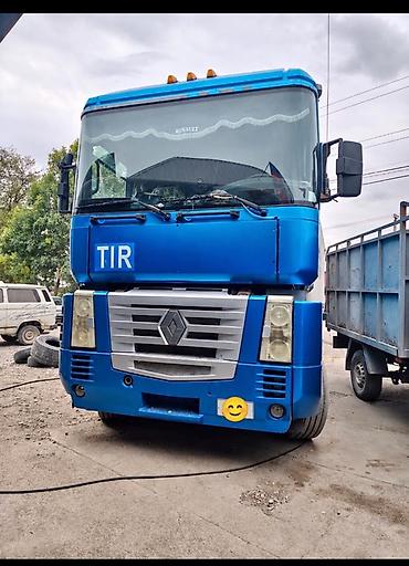 erec m8: Тягач, Renault, 2002 г., Шторный — 1