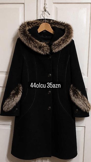 пальто zara: Qadın üst geyimləri – bir neçə model 1) Qara kapüşonlu palto, süni — 1
