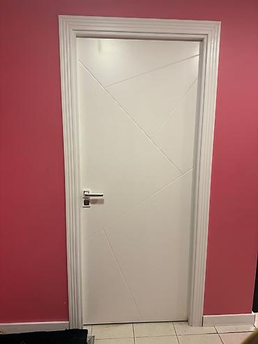 Ağ rəngli daxili otaq qapısı – müasir minimal dizayn - Material