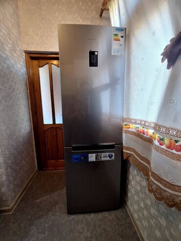 soyducular: Salam Samsung soyuducu heç istifadə olunmayıb yenidir.2025-ci ilin