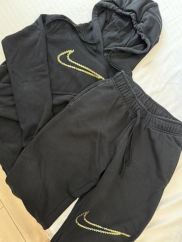 м 65: Спортивный костюм Nike: худи + джоггеры, черный цвет.

Оригинал — 1