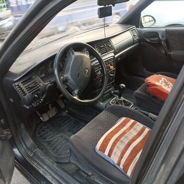 опел зафира б: Opel Vectra: 1997 г., 1.8 л, Механика, Седан