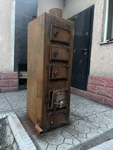 Другие товары для дома: Эки этаж үйдү ысыта турган комбинированный (көмүр, свет) печка сатылат