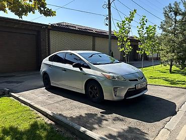 приус 2015 года: Toyota Prius: 2014 г., Гибрид, Лифтбек — 3